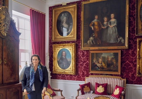 „Nigdy nie miałam poczucia, że rządzą mną arystokratyczne reguły”. Księżna Helena Lubomirska-Lanckorońska o luksusie, społecznej roli arystokracji i życiu na świeczniku