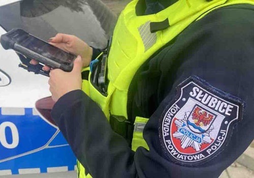 Słubice. Pijany uderzył w ciężarówkę. Złamał dożywotni zakaz prowadzenia