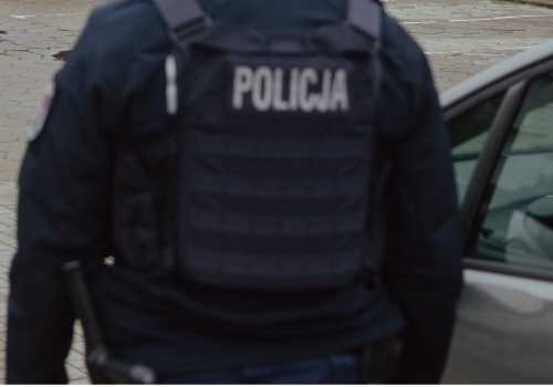 Strzały na ul. Sienkiewicza w Łomży. Mężczyzna trafił do szpitala