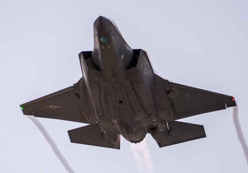 Awaryjne lądowanie amerykańskiego F-35A po domniemanym irańskim ostrzale