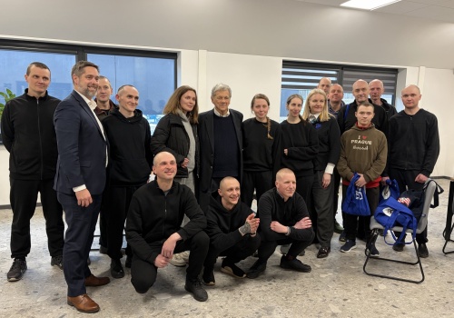 Po rozmowach z USA Łukaszenka wypuścił 250 więźniów politycznych