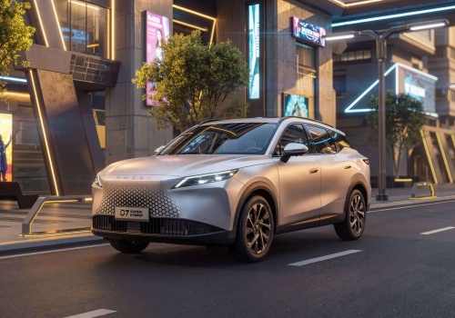 Omoda 7 Super Hybrid wyceniona. Konkurencja ma problem