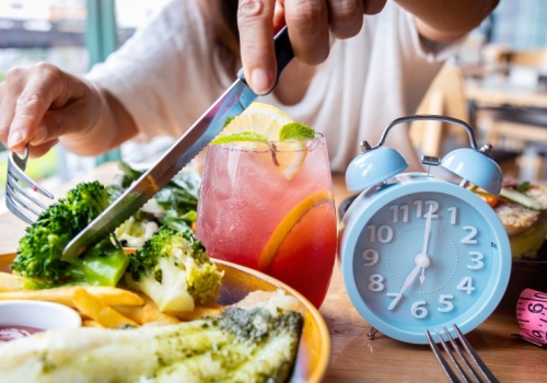 Post przerywany: brak efektów w odchudzaniu. Ekspertka wskazuje coś lepszego