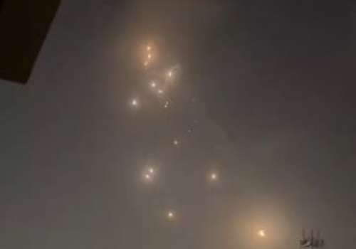 Tak ZEA radzą sobie z atakami Iranu. Pociski i drony spadają jeden po drugim