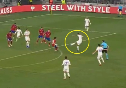 Ależ pech Rakowa. Zobacz gola Fiorentiny w Sosnowcu