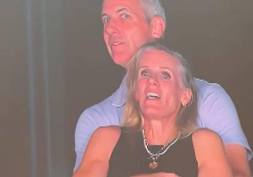 Przyłapali ją z szefem na koncercie Coldplay. 