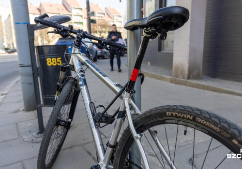 Coraz więcej rowerzystów, eksperci przypominają o przepisach