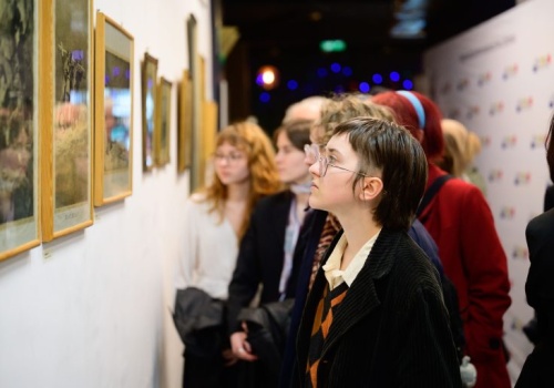 Gratka dla fanów grafiki i nie tylko. Nowa wystawa w Kinie Charlie