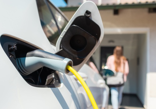 Elektryki tanieją najszybciej w historii. Właściciele liczą straty