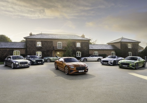 Bentley nie zwalnia tempa. Siódmy rok na plusie – mimo trudnych czasów