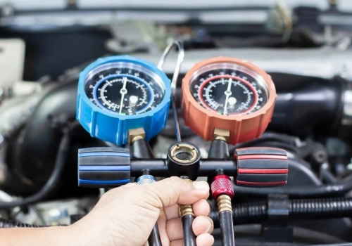 Ile kosztuje serwis klimatyzacji samochodowej w 2026 roku? Sprawdziliśmy