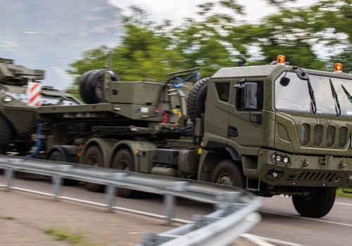 Leonardo przejmuje Iveco. Rheinmetall się niecierpliwi
