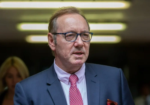 Zwrot w sprawie Kevina Spaceya. Proces nagle wstrzymano