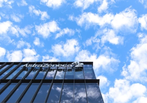 AstraZeneca buduje hub terapii komórkowej w Szanghaju – strategiczna inwestycja w innowacje