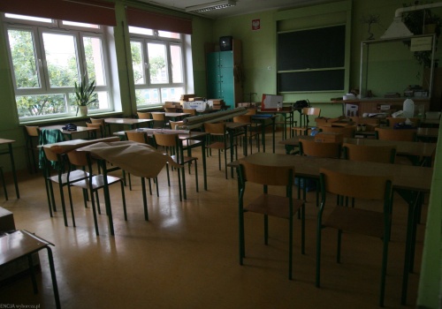 Przerwa świąteczna 2026. Przed uczniami dodatkowe dni wolne. Kiedy wracają do szkół?