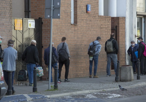 Za Tuska młodzi ludzie w spirali długów. Tak źle jeszcze nie było