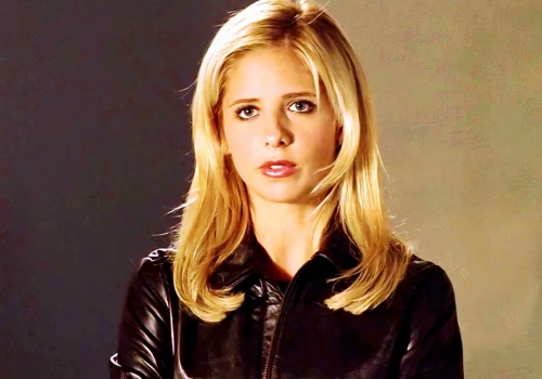 Sarah Michelle Gellar nie chce, aby fani obejrzeli pilotowy odcinek rebootu Buffy. Dlaczego?