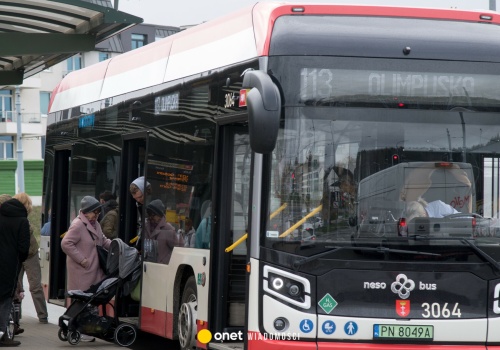 Pasażerka autobusu straciła nogę. Pilny apel policji