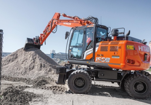 Jedna koparka, dziesiątki zadań: jak nowoczesny osprzęt i szybkozłącza redukują koszty inwestycji?