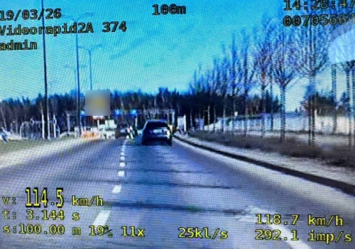 Olsztyn. Pędził mercedesem ponad 114 km/h przez miasto. Surowa kara dla 52-latka