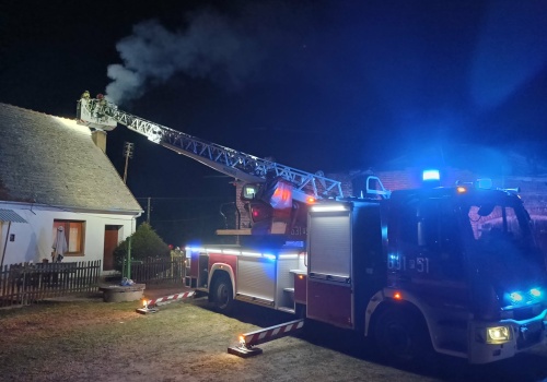 Uwaga! Wzrost liczby pożarów sadzy w kominach – apel o rozwagę i regularne czyszczenie przewodów kominowych