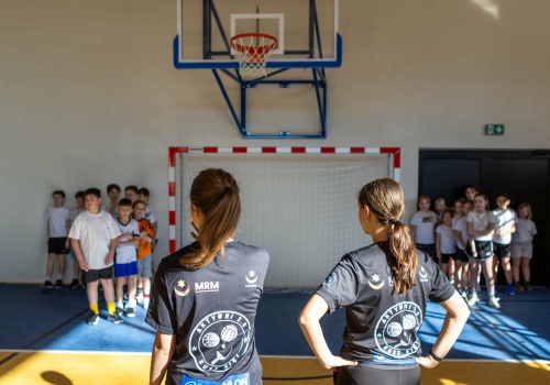 Specjaliści alarmują, że dzieci za mało się ruszają. Licealiści szukają przyczyn i proponują ciekawe formy aktywności