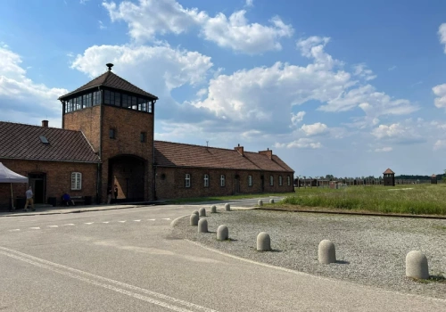 Nowa atrakcja w Polsce. Taras widokowy 400 metrów od Brama Śmierci