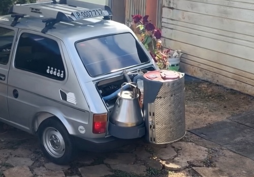 Żadne OZE-sroze! Prawdziwy Maluch na węgiel! Marzenie Czarnka wynalezione na Kubie