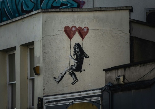 Dlaczego tak bardzo chcemy znać tożsamość Banksy'ego?