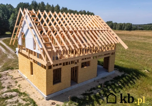 Wybrali dom szkieletowy, bo był tańszy. Po latach rachunki ich zaskoczyły