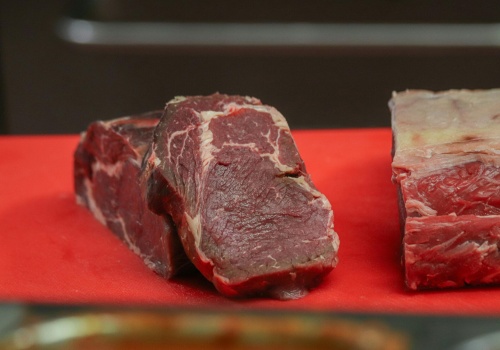 Progesteron w importowanej wołowinie! Branża mięsna żąda reakcji UE