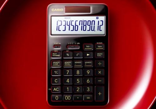 Kalkulator w cenie dobrego smartfona. Casio wypuści tylko kilkaset sztuk