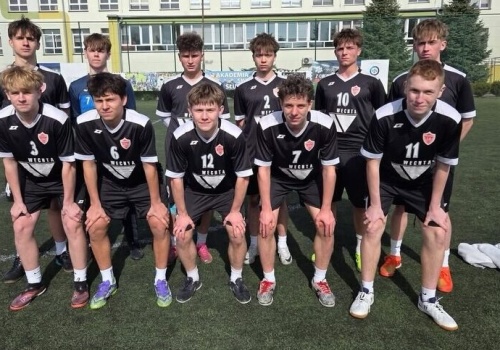 Piłkarze LO Mistrzami Powiatu