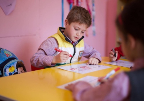 Polskie dzieci mają ponad 100 dni wolnego od szkoły w ciągu roku. Rodzice i tak narzekają