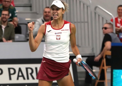 Sensacyjna niespodzianka w Miami Open. Magda Linette pokonała Igę Świątek. Kamil Majchrzak w 3. rundzie