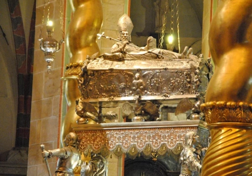 Siekierą w świętego. 40 lat temu złodzieje ukradli relikwiarz św. Wojciecha