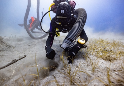 To on zniszczył ateński Partenon. Nurkowie odnaleźli dowody na haniebną kradzież