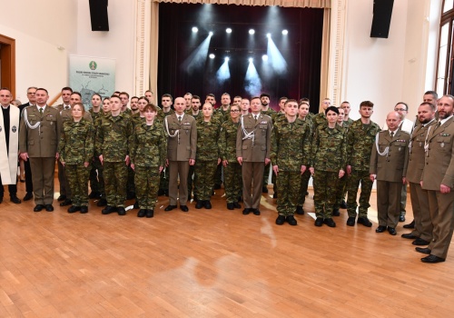 Nowi funkcjonariusze Straży Granicznej złożyli ślubowanie w Cieszynie