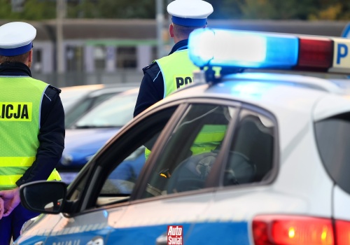Wielka miesięczna akcja policji trwa. Mandaty 500 zł i 12 pkt za popularny nawyk