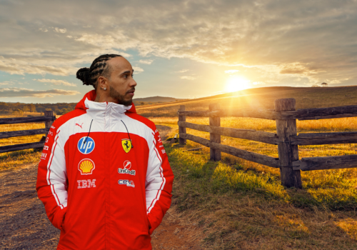 Lewis Hamilton wszedł w rolnictwo. Jedna z jego krów ma imię rywala z toru