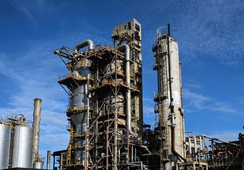 Trump szuka sposobu na tańsze paliwa. Przywraca zakazane niegdyś transakcje