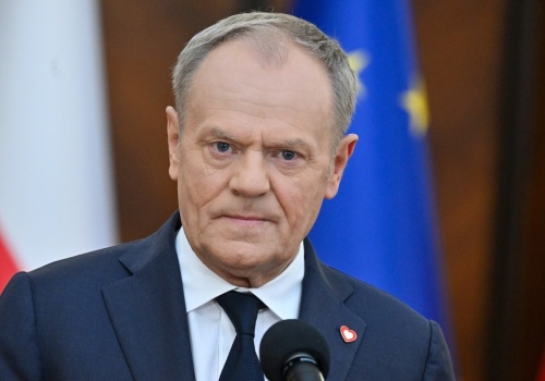 Tusk o propozycji prezydenta ws. SAFE: Motywowana politycznie