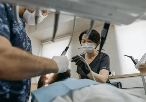 To zrobisz za darmo u dentysty. Lista zabiegów jest bardzo długa