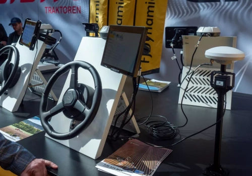 Nie tylko nawigacja. FJDynamics rozwija systemy doposażenia maszyn