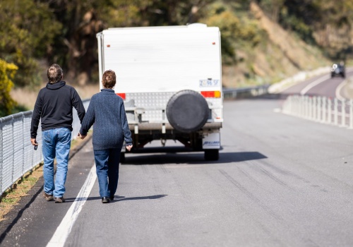 Kupili kampera, żeby zwiedzać świat na emeryturze. 