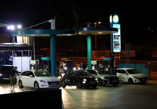 Hiszpania obniża VAT na paliwo. 