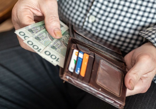 Masz 50 lat lub więcej? Ten wniosek może dać ci dodatkowe pieniądze. W PPK zmieniają się zasady