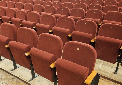 Bytowskie kino Albatros po zamknięciu wyprzedaje fotele. „Kwota za sztukę jest symboliczna”