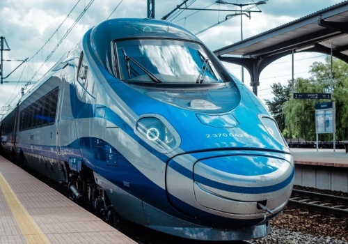 Polska kolej dostanie dopalacze. Powiedzieli, kiedy przyśpieszą