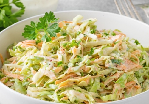 Zrób surówkę z tego warzywa. Zadbasz o jelita i wzmocnisz serce